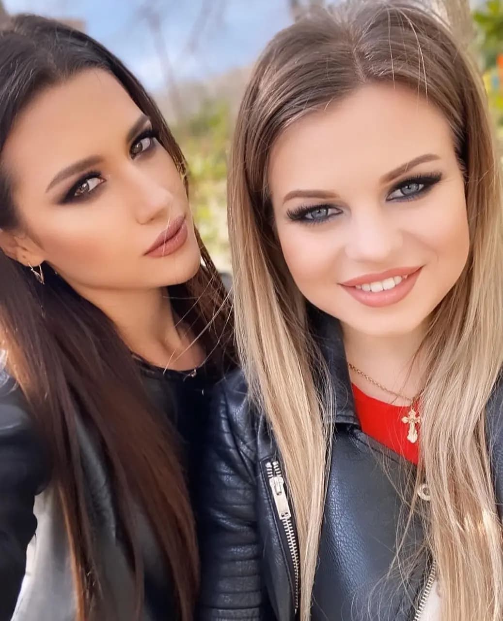 Alba and Margot 3