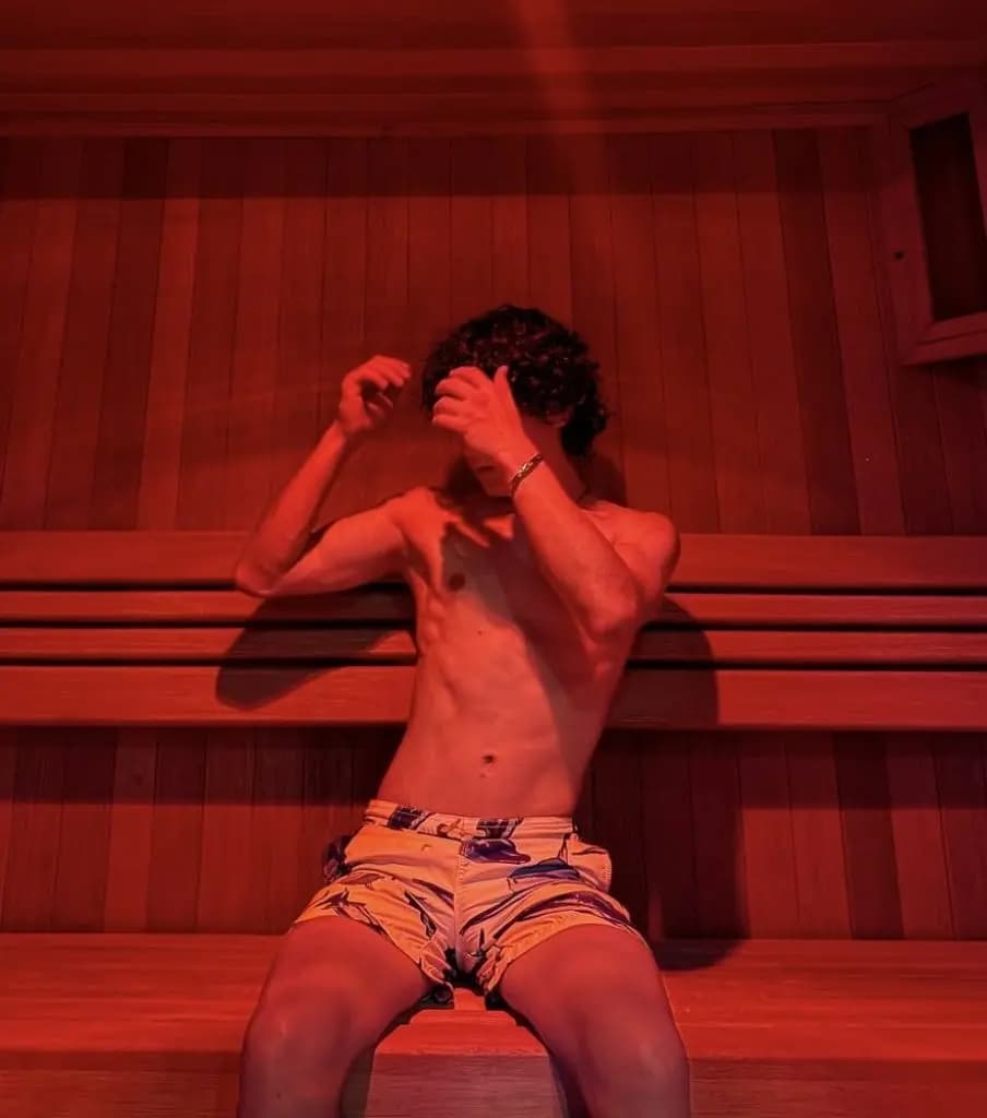 亞歷杭德羅 3