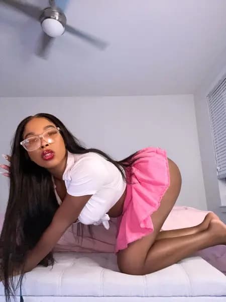 BombshellCassie 5